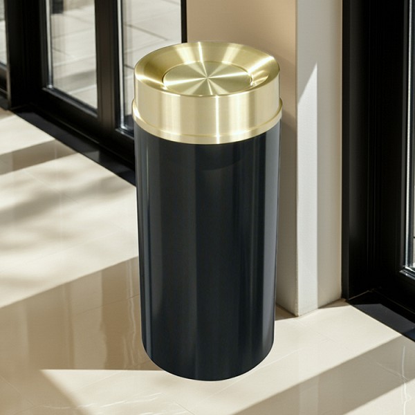 in black with satin brass lid 